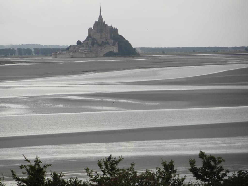 فيلا Les Hirondelles De La Baie Vains المظهر الخارجي الصورة